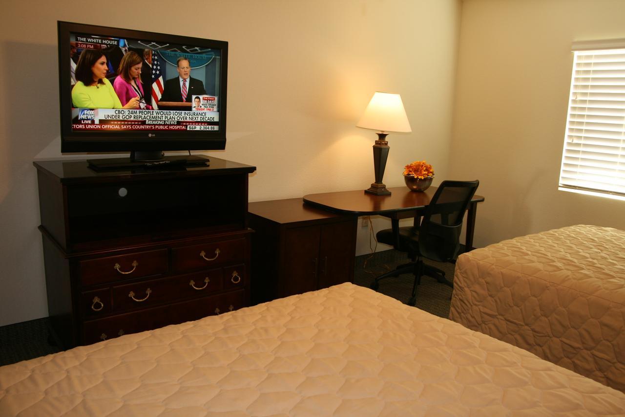 Affordable Suites Mooresville Bagian luar foto